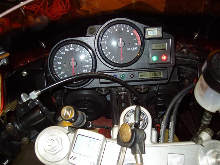 Honda CBR 900 RR billede 7