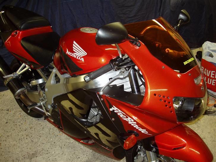 Honda CBR 900 RR billede 10