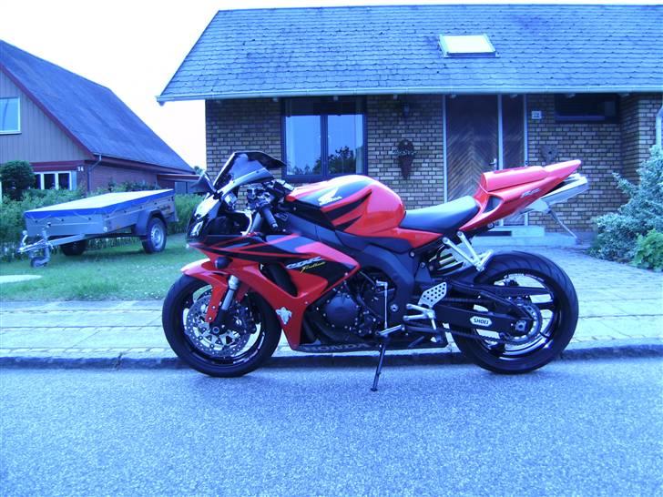 Honda CBR 1000RR Fireblade billede 1