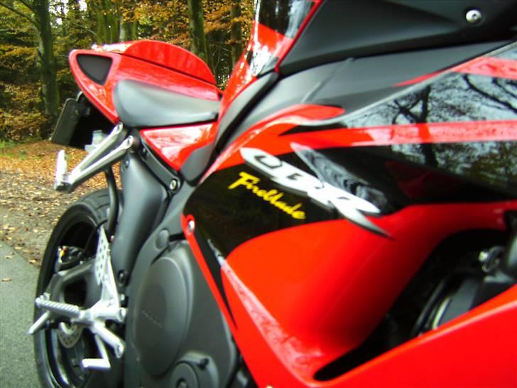 Honda CBR 1000RR Fireblade billede 6