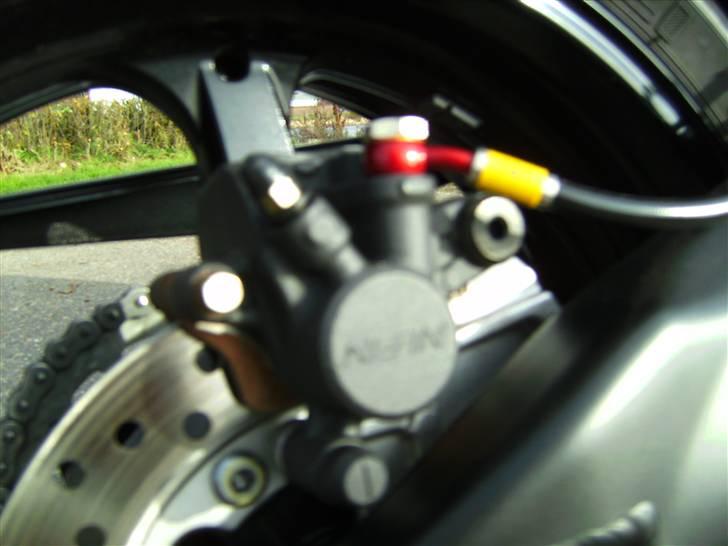 Honda CBR 1000RR Fireblade - HEL stålarmerede bremseslanger billede 8