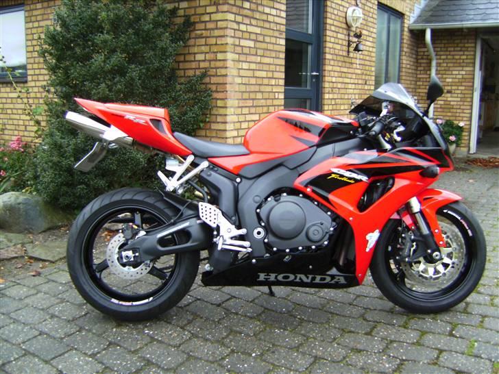 Honda CBR 1000RR Fireblade billede 17