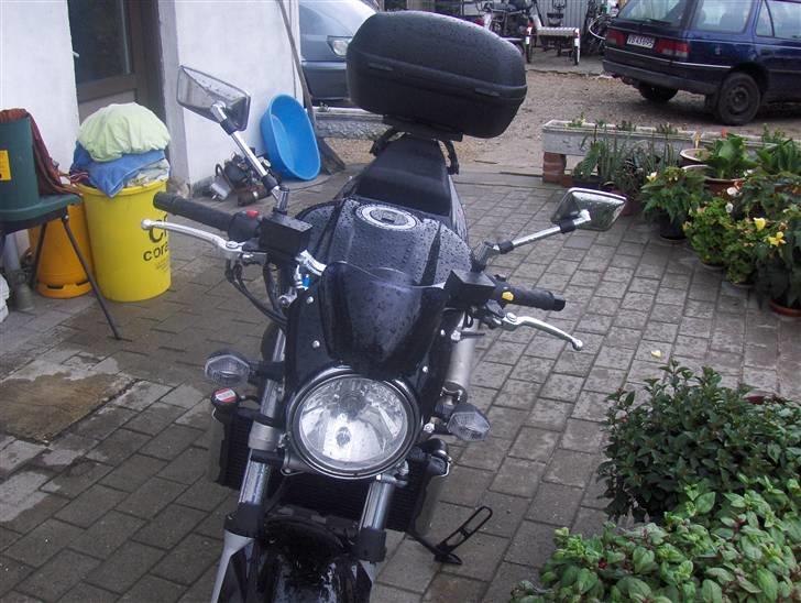 Suzuki sv 1000 billede 1