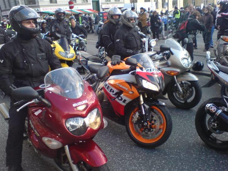 Honda CBR1000RR Repsol *SOLGT* - Bakkelukning 2007 billede 8