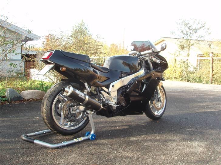 Kawasaki ZXR 750 .solgt billede 4