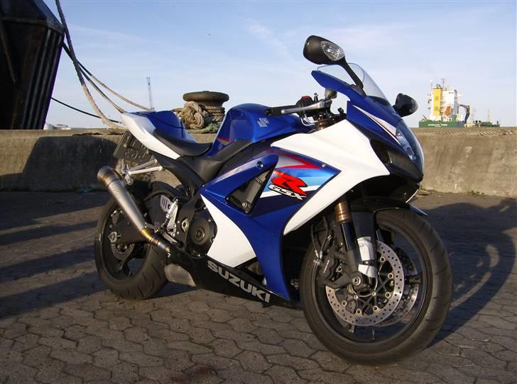 Suzuki GSXR 1000 K7 billede 1