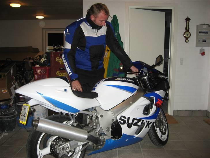 Suzuki GSXR *SOLGT* billede 4