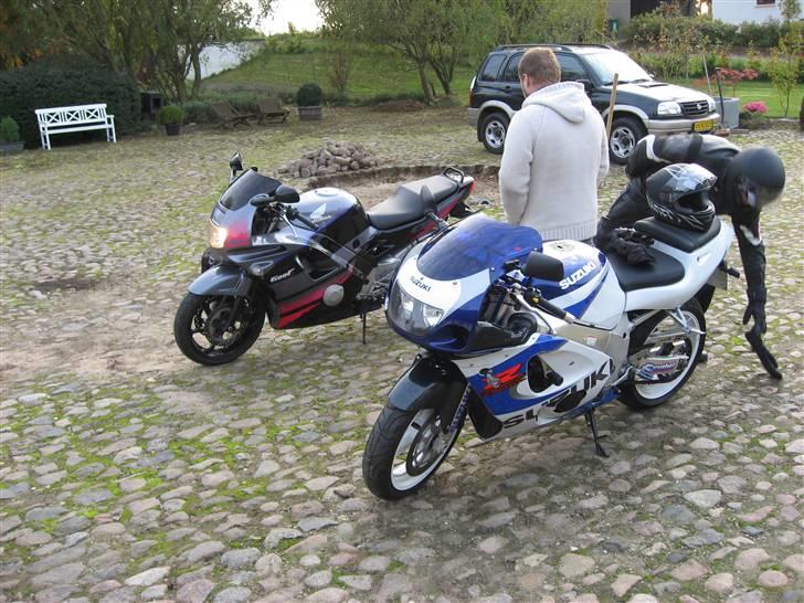 Suzuki GSXR *SOLGT* billede 9