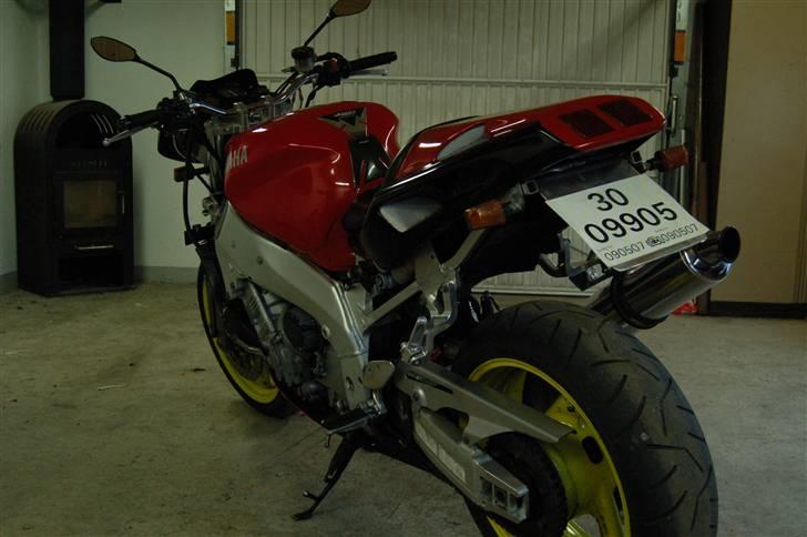 Yamaha Yzf 1000 "Streetfighter" billede 3