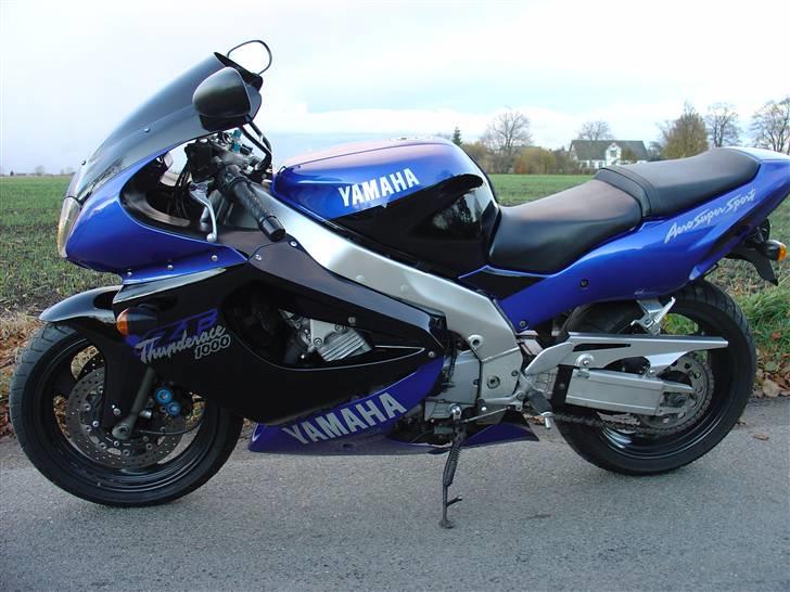 Yamaha YZF1000R ThunderAce billede 3