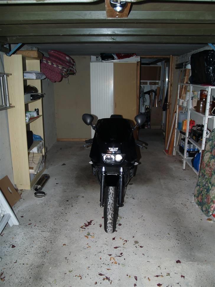 Yamaha FZR 600 - SOLGT billede 10