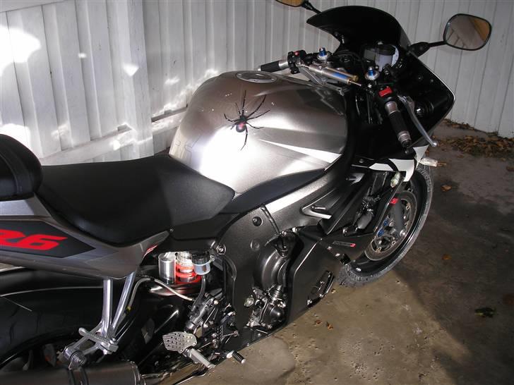 Yamaha yzf r6 billede 1