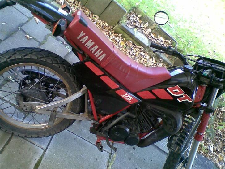 Yamaha DT 175 (Vintercyklen) billede 1
