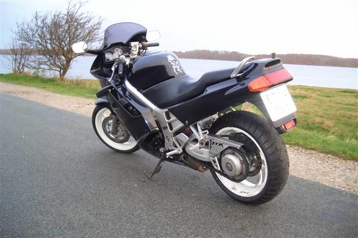 Honda VFR 750 F RC 36-1 billede 3