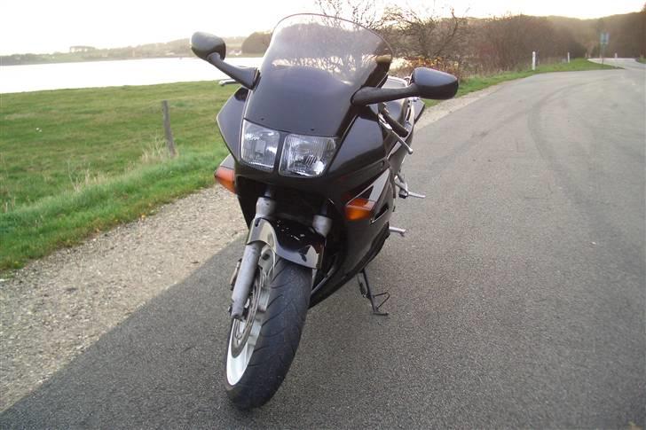 Honda VFR 750 F RC 36-1 billede 4