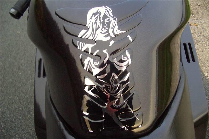 Honda VFR 750 F RC 36-1 billede 8