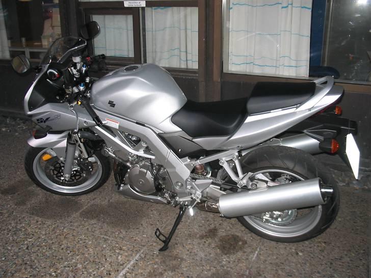 Suzuki SV1000SK4 billede 1