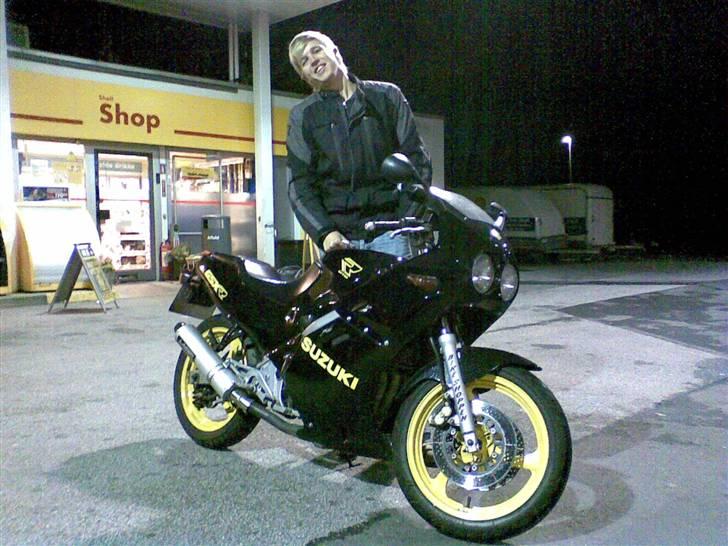 Suzuki GSX-R 250 - En glad ejer :-) billede 4