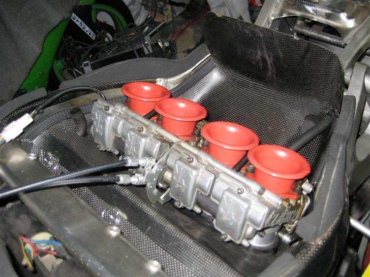 Honda CBR900RR [SOLGT] - KEIHIN Fladspjæld og Kulfiberinddækning - Det er kræs!!" ;-) billede 2