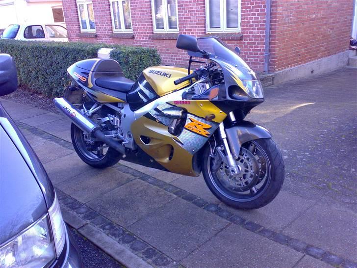 Suzuki GSXR 750 SRAD  billede 2