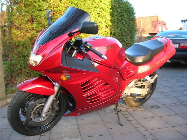 Suzuki rf900r billede 3