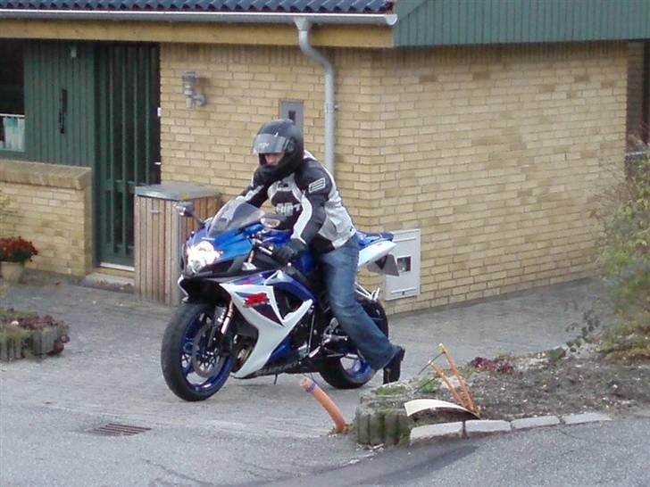 Suzuki GSXR 600 (Solgt) billede 5