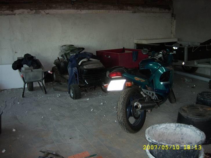 Suzuki gsx 600f billede 2