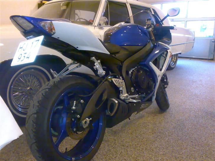 Suzuki GSXR 600 (Solgt) billede 6