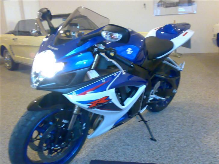 Suzuki GSXR 600 (Solgt) billede 12