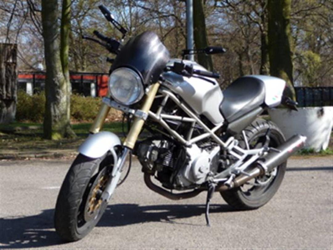 Ducati monster store 600 1995