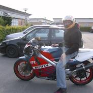 Honda vfr400r