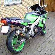 Kawasaki zx6r