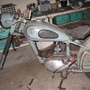 Victoria KR26N Capri