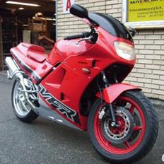 Honda vfr 400ccm _--_SOLGT_-_