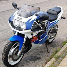 Suzuki GSX 750 RW