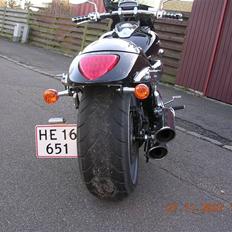 Suzuki m1800