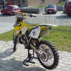 Suzuki RM250