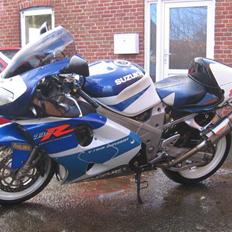Suzuki TL1000R Solgt:(