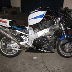 Suzuki TL1000R Solgt:(