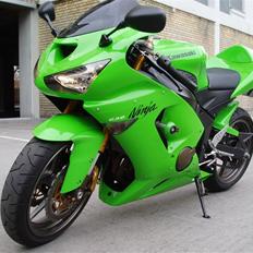 Kawasaki zx6r