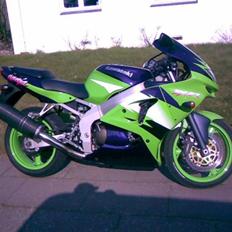 Kawasaki zx6r