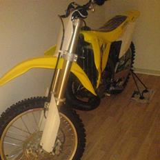 Suzuki RM 250 *Solgt*