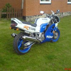 Suzuki GSX 1100 R | SOLGT