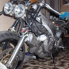 Honda CBR 400 NC29 Fireblade