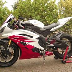 Yamaha YZF R6-R