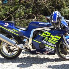 Suzuki GSXR 400R gk76a(SOLGT)