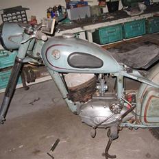 Victoria KR26N Capri