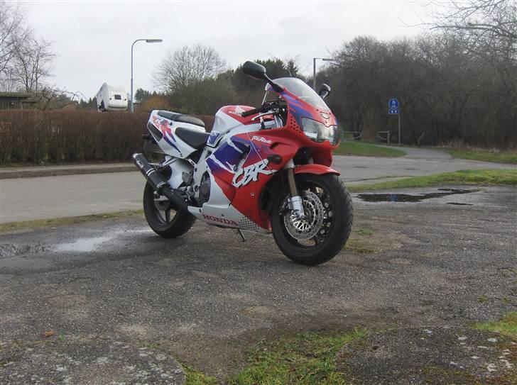 Honda CBR 900 RR Fireblade billede 1