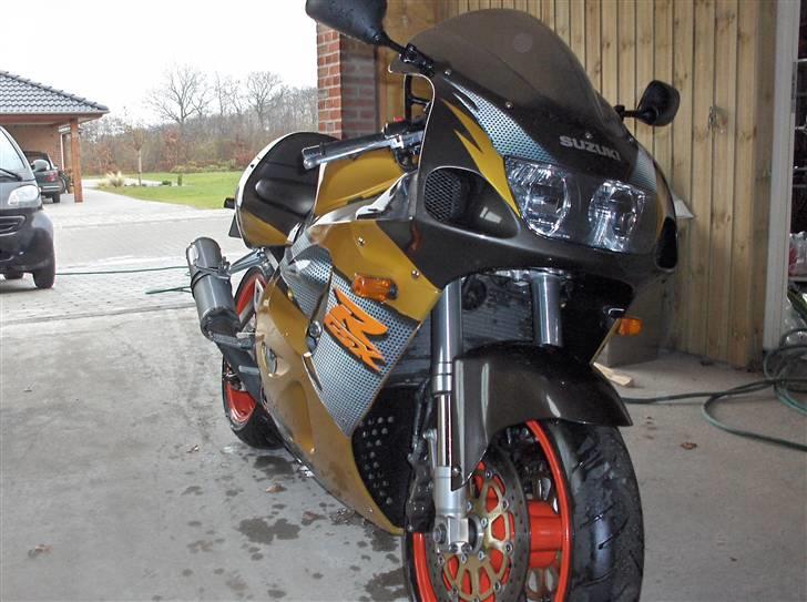 Suzuki Gsxr 750 srad (Solgt) billede 7