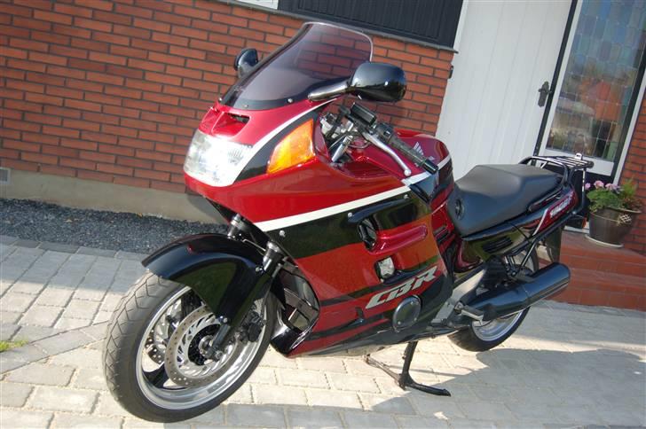 Honda CBR 1000 F ( SOLGT ) - Min tredje CBR.. Pudset og nusset mere, end kørt på! billede 4